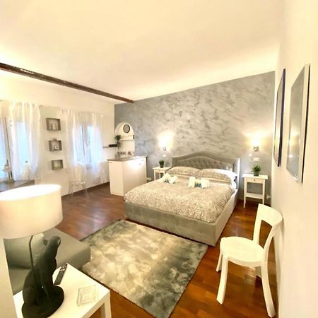Navona Suite Viola Rome Extérieur photo